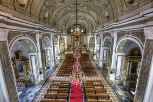 chuch-inside